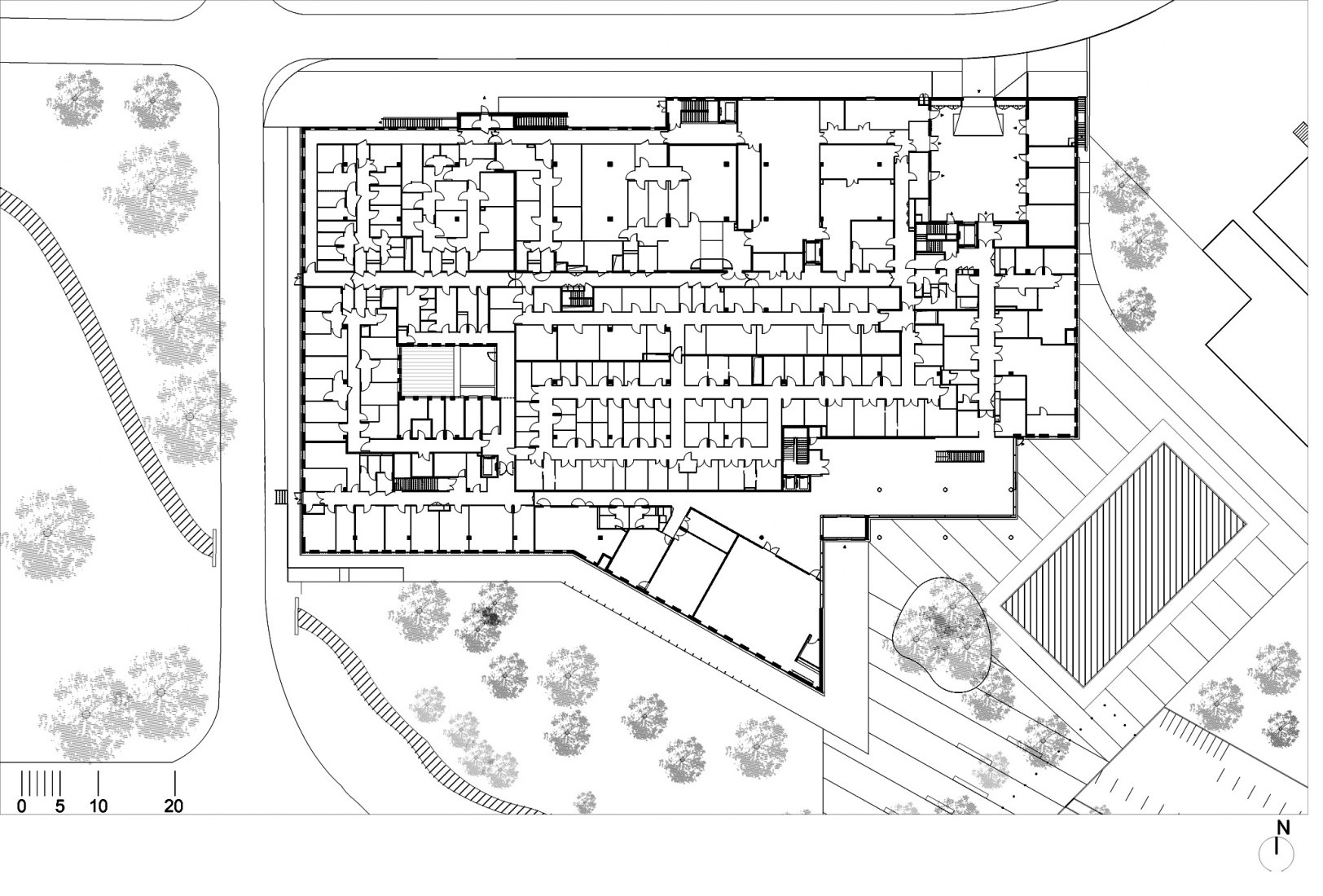 Planta primera. Instituto de Neurociencia por Dietmar Feichtinger Architectes