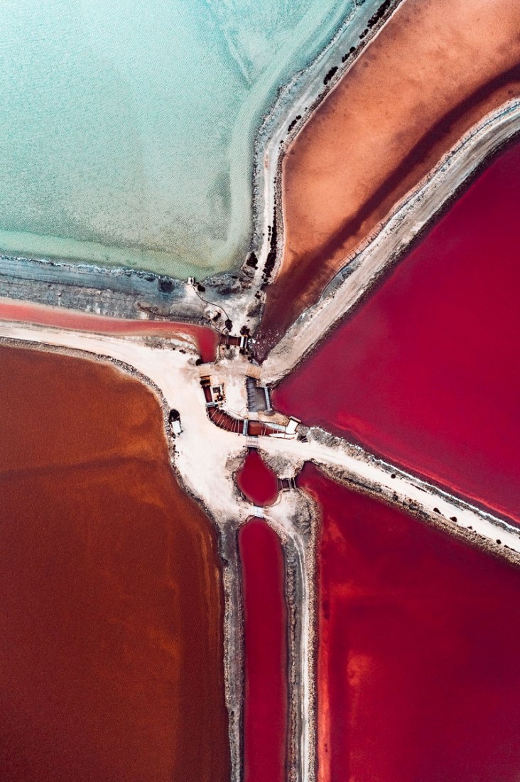 The Salt Series. Ganadores del Premio de Fotografía DJI. Casas abandonadas de España y Salinas europeas. Fotografía © Tom Hegen