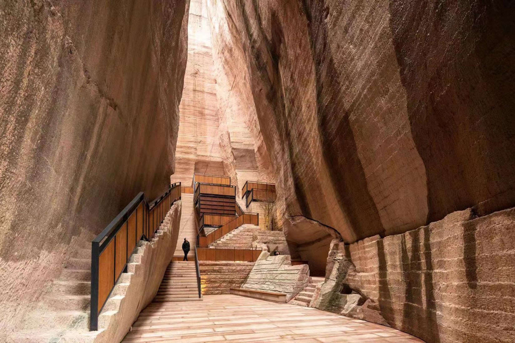 “The Quarry as Stage” by DnA_Design and Architecture. Photography by Wang Ziling / DnA_Design and Architecture.