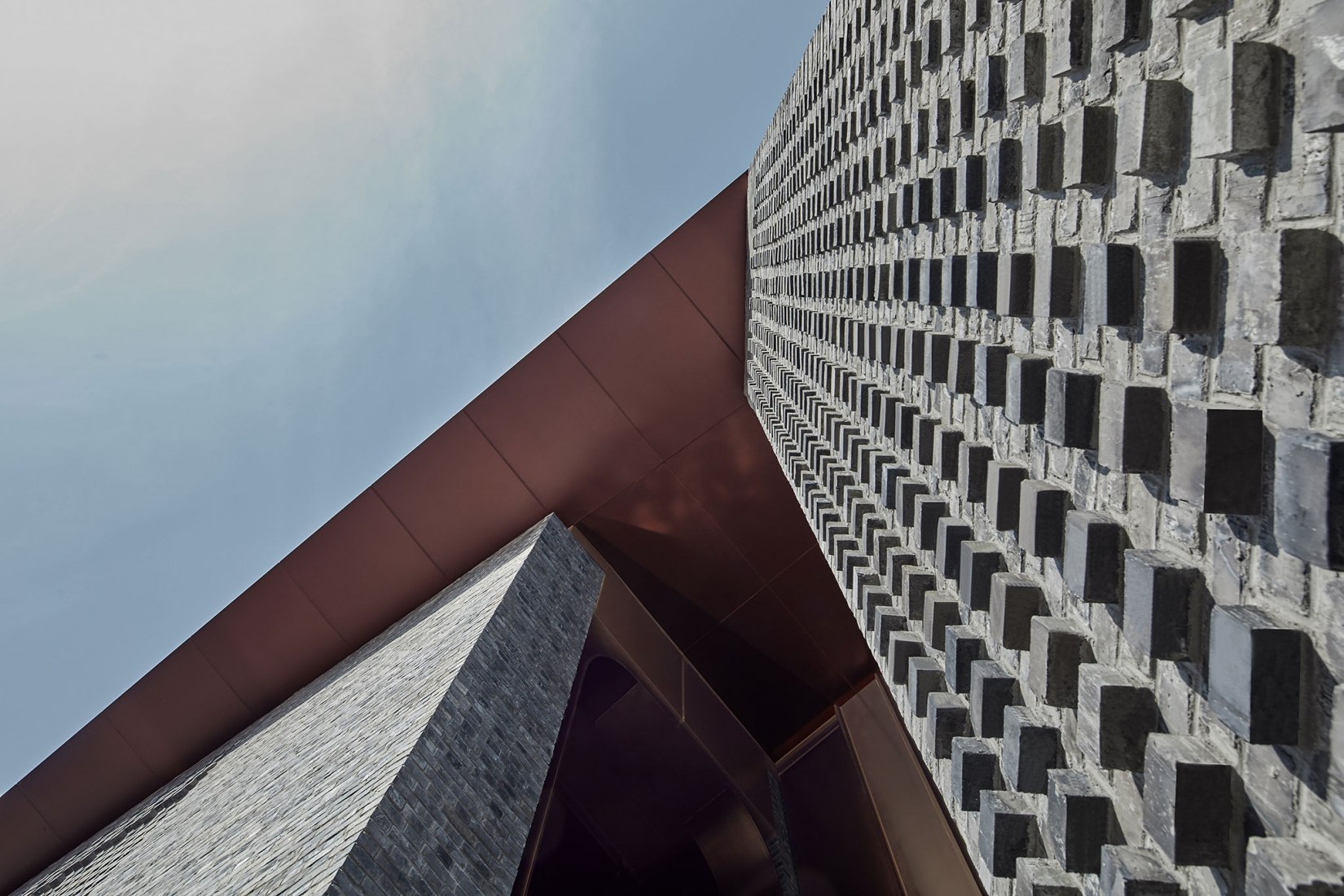 JinLin Royal Park by Do Design Group. Photograph by Zeng jianghe