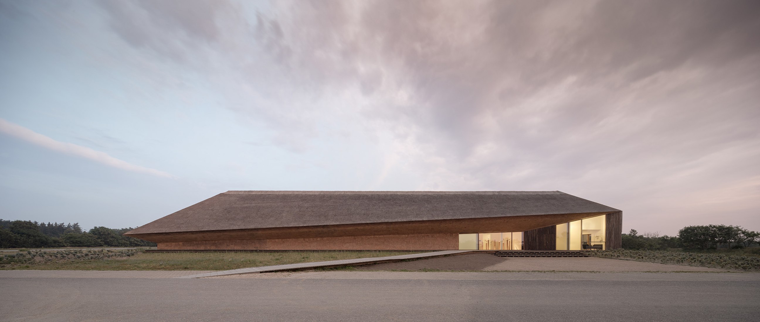 Centro de interpretación del Mar de Wadden por Dorte Mandrup. Fotografía por Adam Mørk.