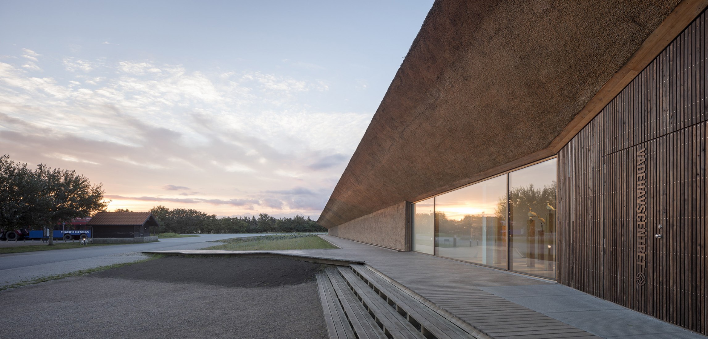 Centro de interpretación del Mar de Wadden por Dorte Mandrup. Fotografía por Adam Mørk.