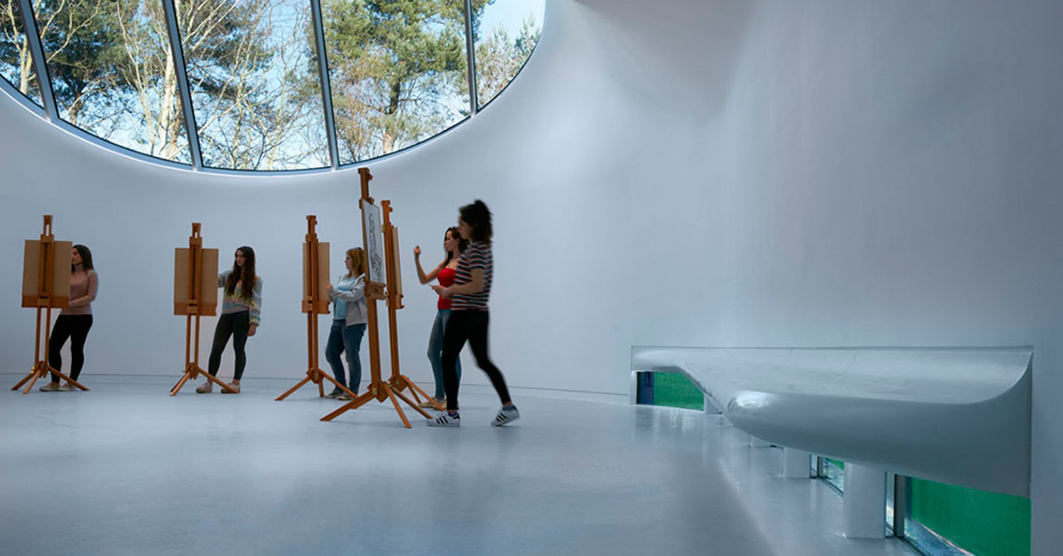 Vista interior del taller-estudio. Drawing Studio en UAB por CRAB Studio.