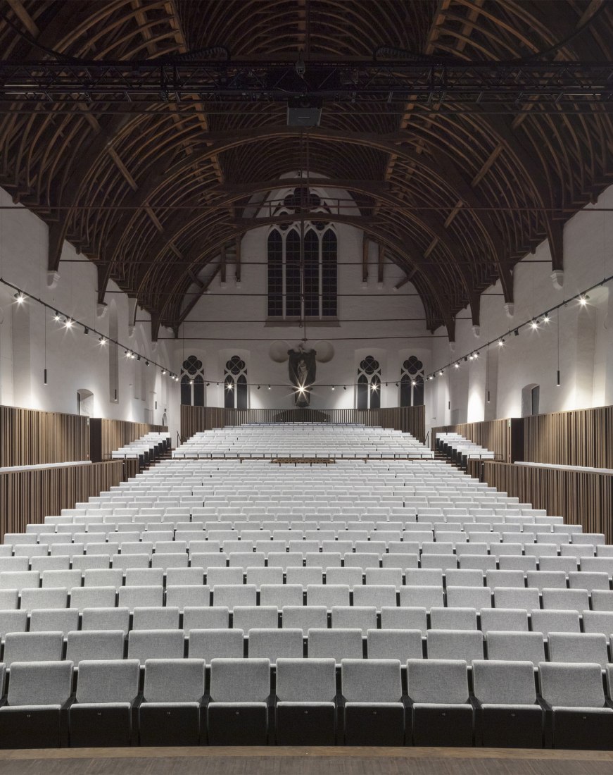 Sala de conciertos Bijloke por DRDH Architects. Fotografía por Karin Borghouts.