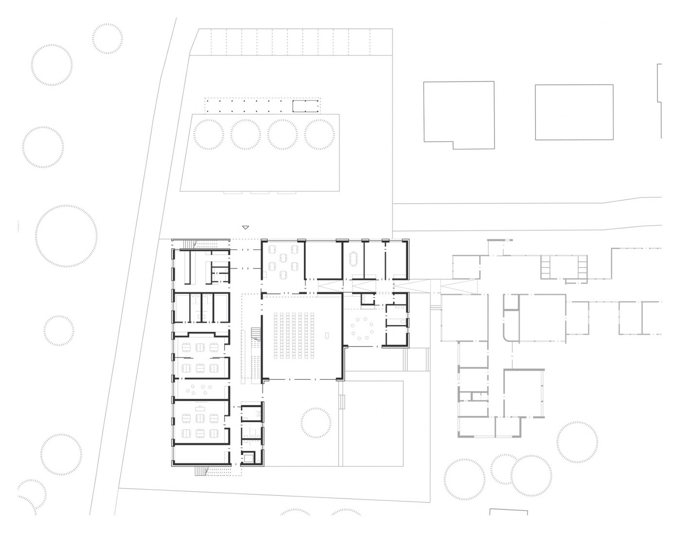Plano de planta baja. Escuela de primaria y jardín de infancia por DREI ARCHITEKTEN.