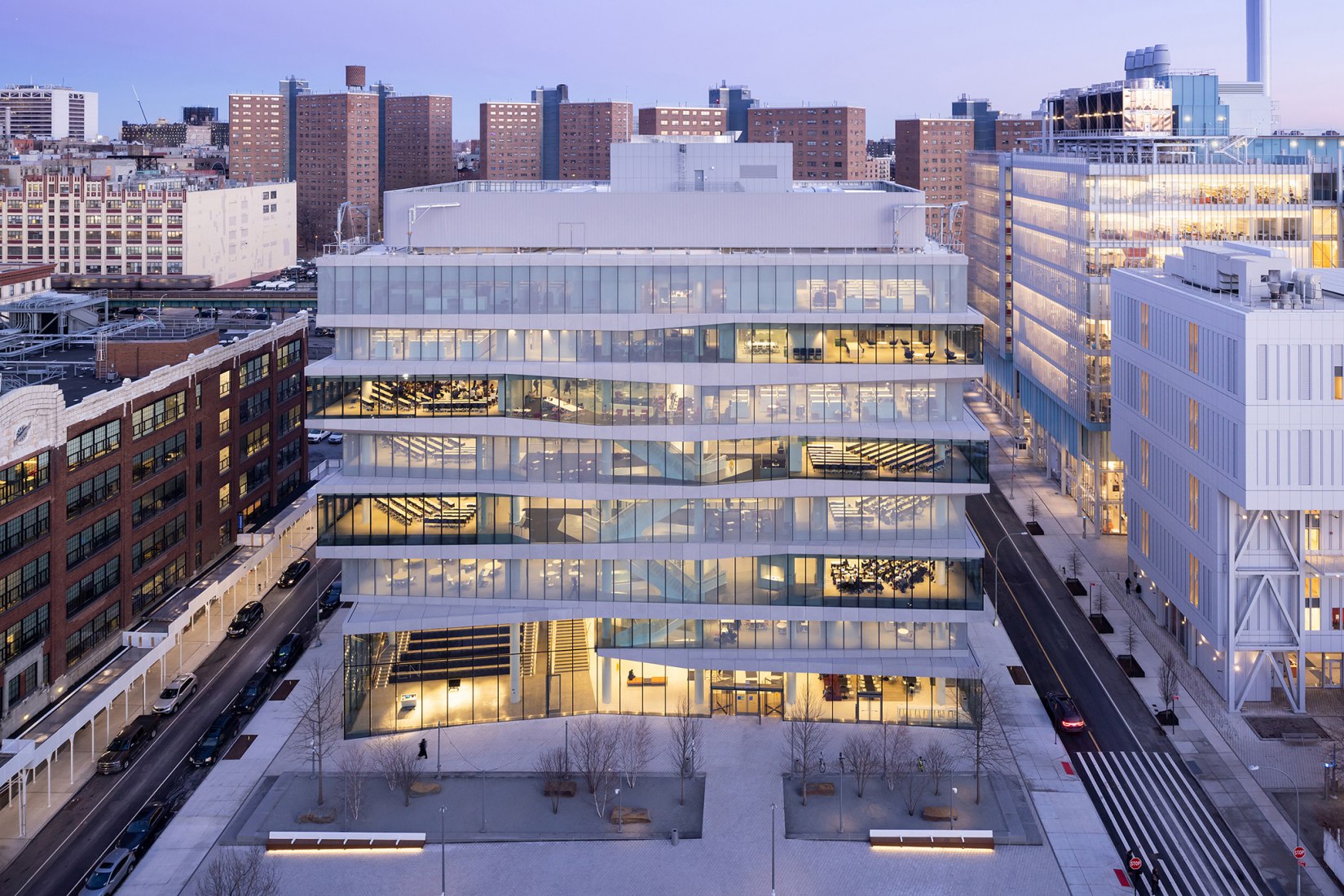 Geffen Hall alzado oeste. Escuela de Negocios de la Universidad de Columbia por DS+R. Fotografíapor Iwan Baan