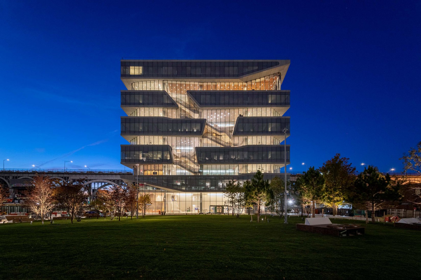 Escuela de Negocios de la Universidad de Columbia por DS+R. Fotografíapor Iwan Baan