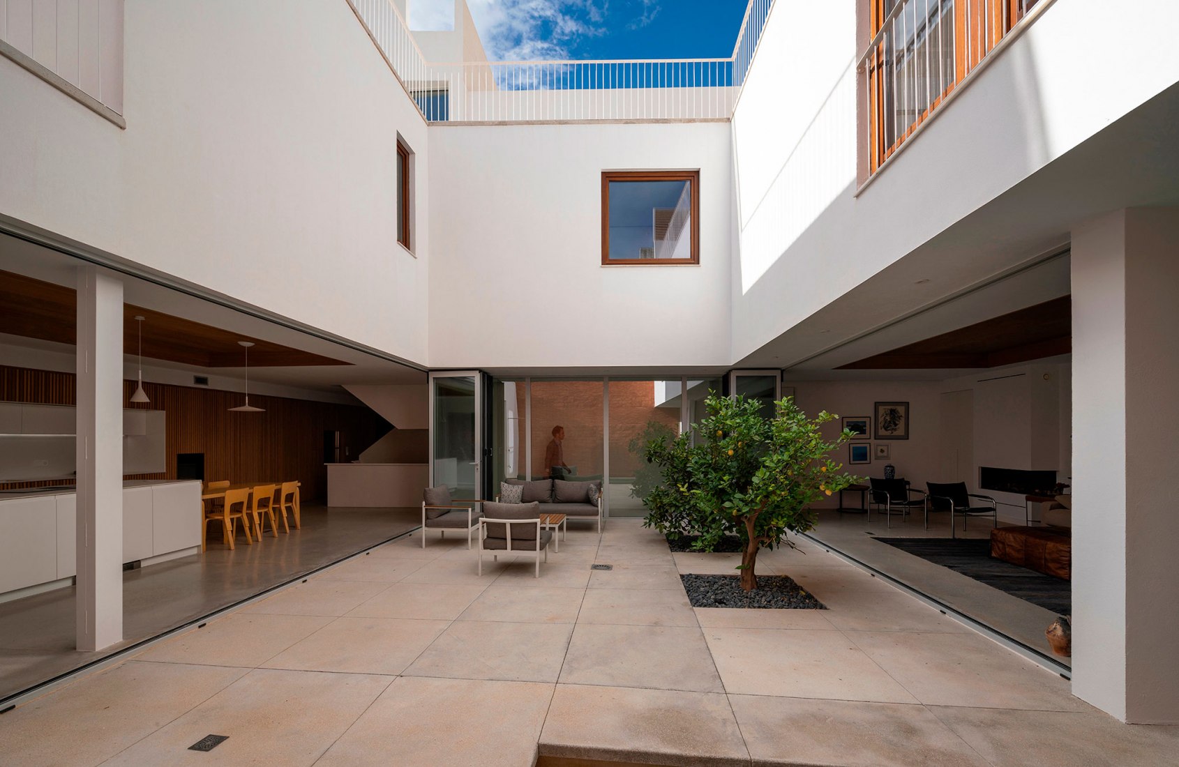 Casa WIIK por DTR_studio architects. Fotografía por Juanan Barros.
