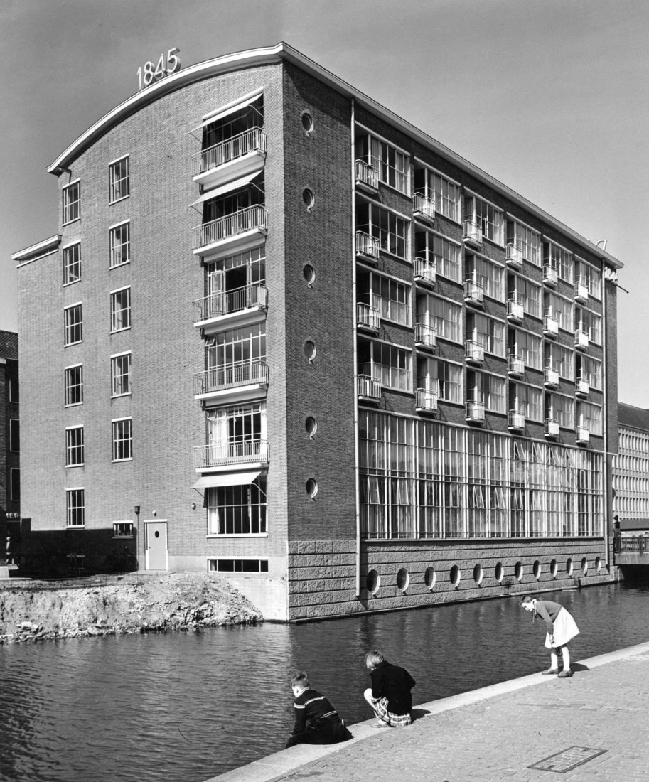 De Nederlanden van 1845 por W. M. Dudok. Fotografía cortesía de Het Nieuwe Instituut