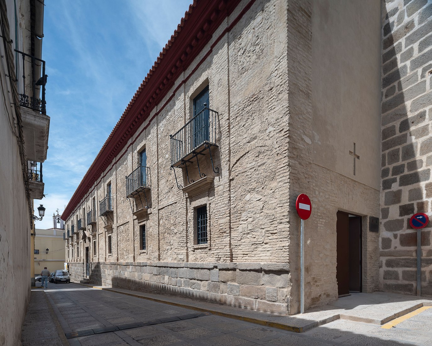 Renovation and conditioning of the Jesuit College by DUNAR arquitectos + TRAX. Photograph Nicolás Yazigi.