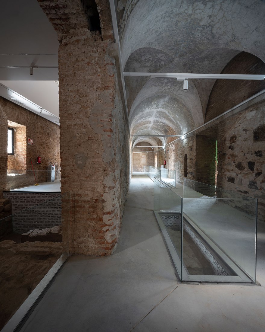 Renovation and conditioning of the Jesuit College by DUNAR arquitectos + TRAX. Photograph Nicolás Yazigi.