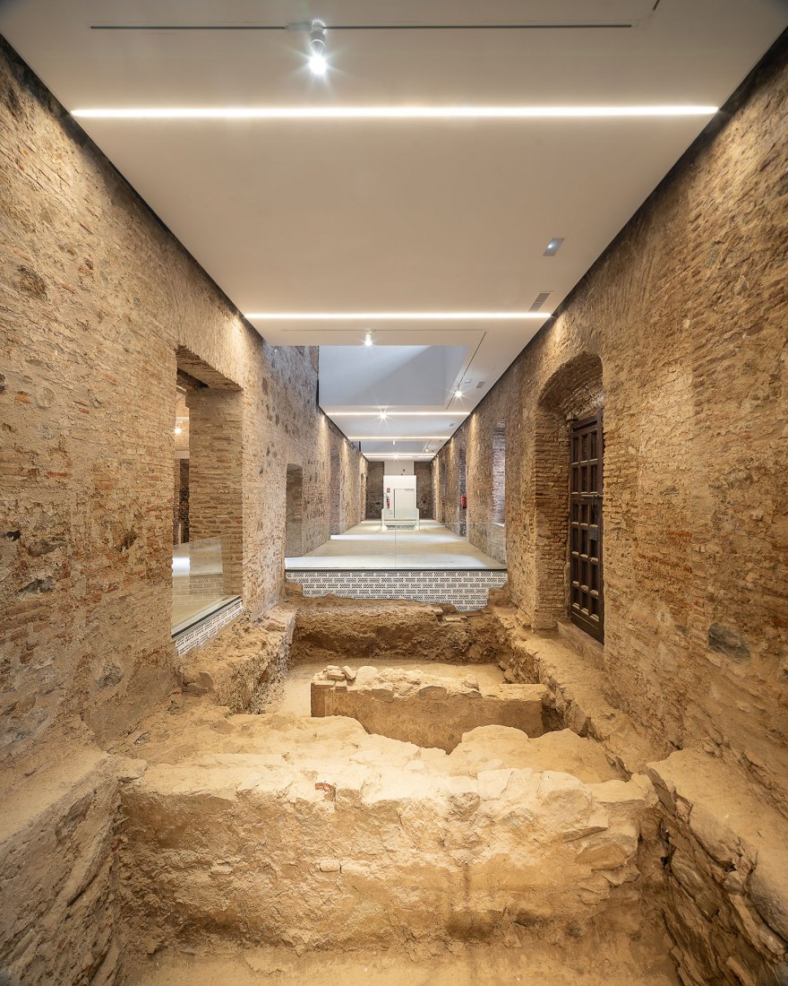 Renovation and conditioning of the Jesuit College by DUNAR arquitectos + TRAX. Photograph Nicolás Yazigi.