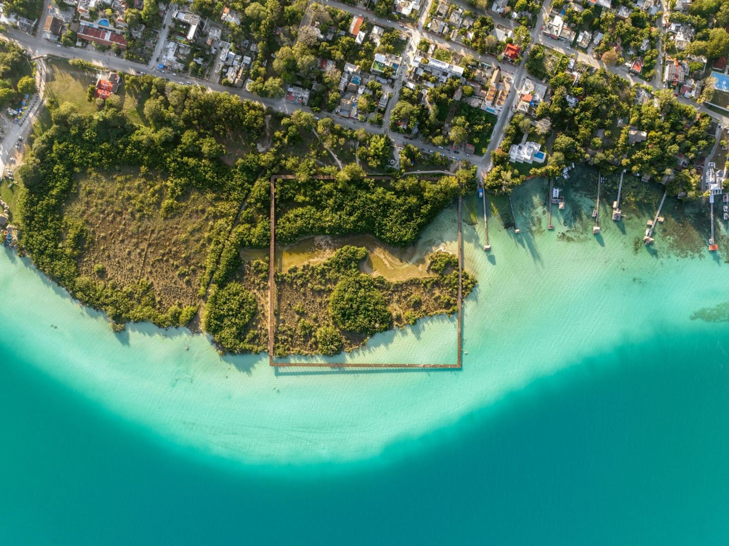 Bacalar Ecopark by Colectivo C733. Photograph by Rafael Gamo.