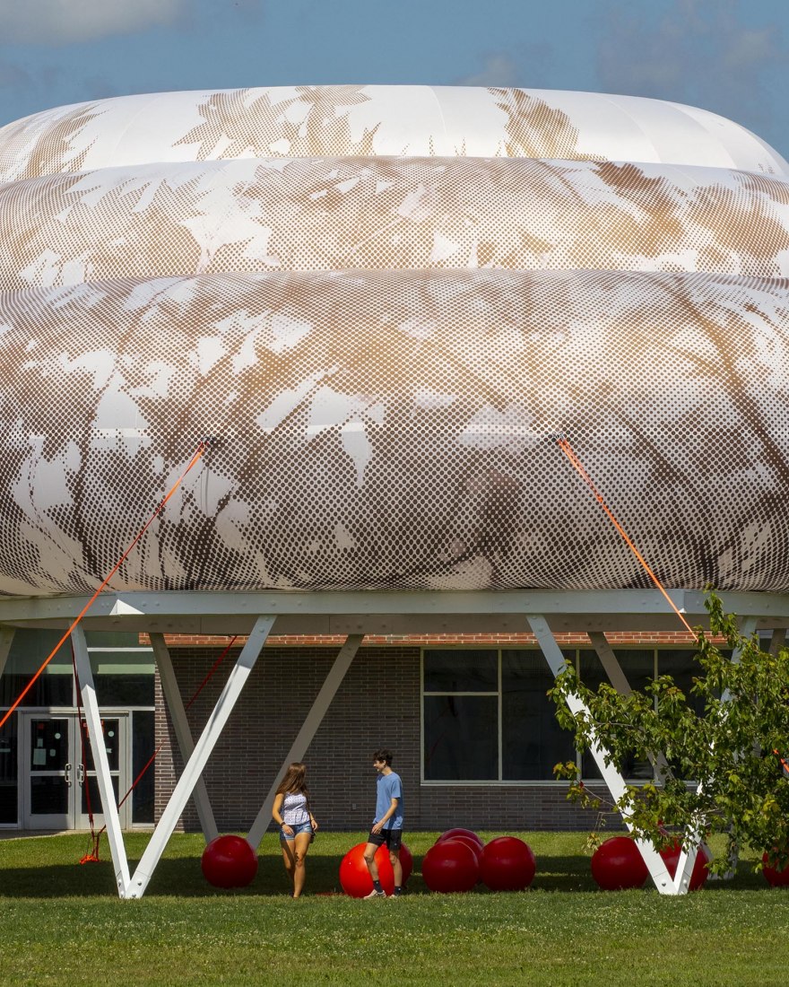 CLOUDROOM. Bioclimatic Outdoor Classroom by Ecosistema Urbano. Photograph by Hadley Fruits