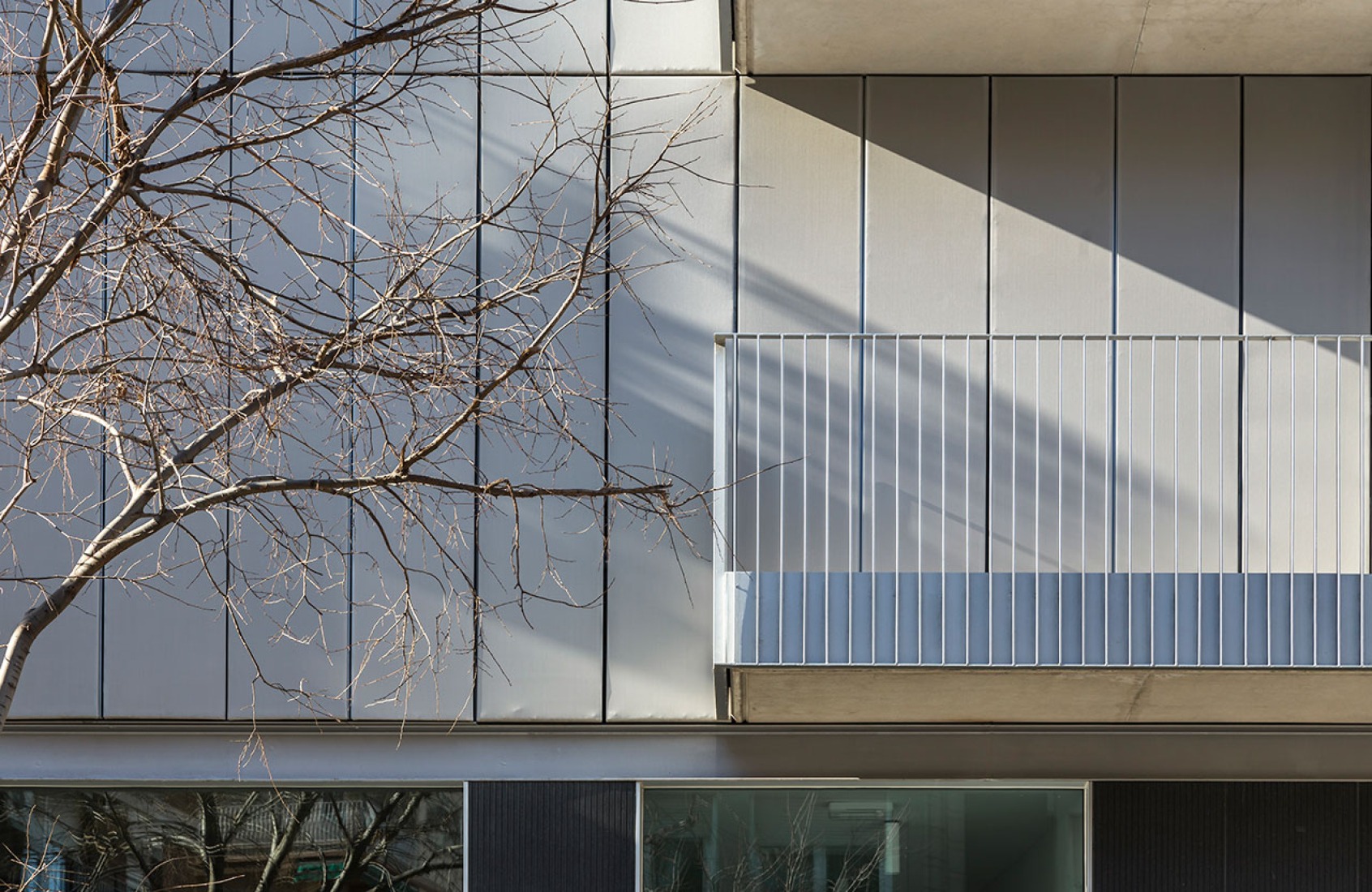 Façade detail. Arizala's building by AVA Studio scp. Photograph © Simón García. Courtesy of AVA Studio scp.