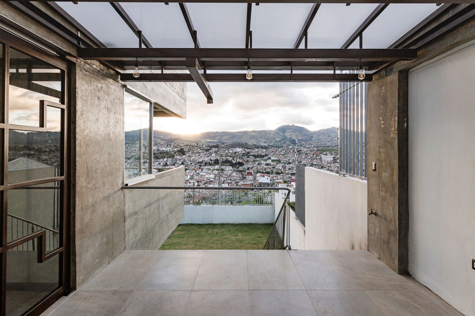 Casa D4 por Edwin Hurtado + Holger Cuadrado. Fotografía por Holger Cuadrado.