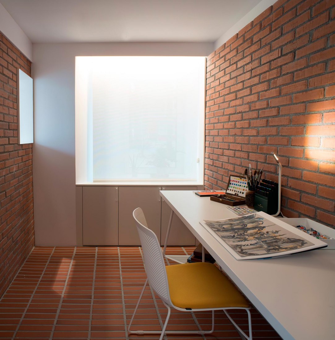 Architectural studio by Ekain Arquitectura. Photograph by César San Millán