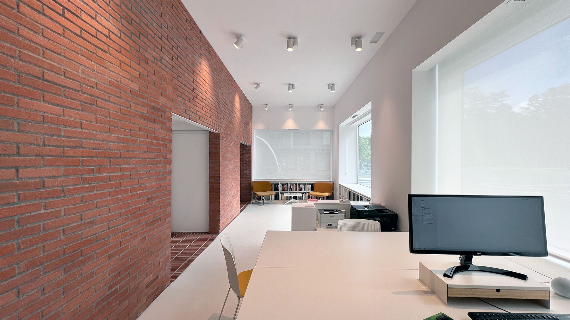 Architectural studio by Ekain Arquitectura. Photograph by César San Millán