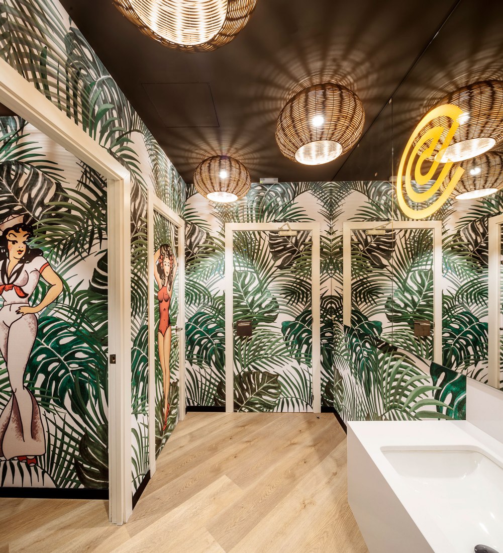 Effective Communication Offices by El Equipo Creativo. Photograph by Adrià Goula