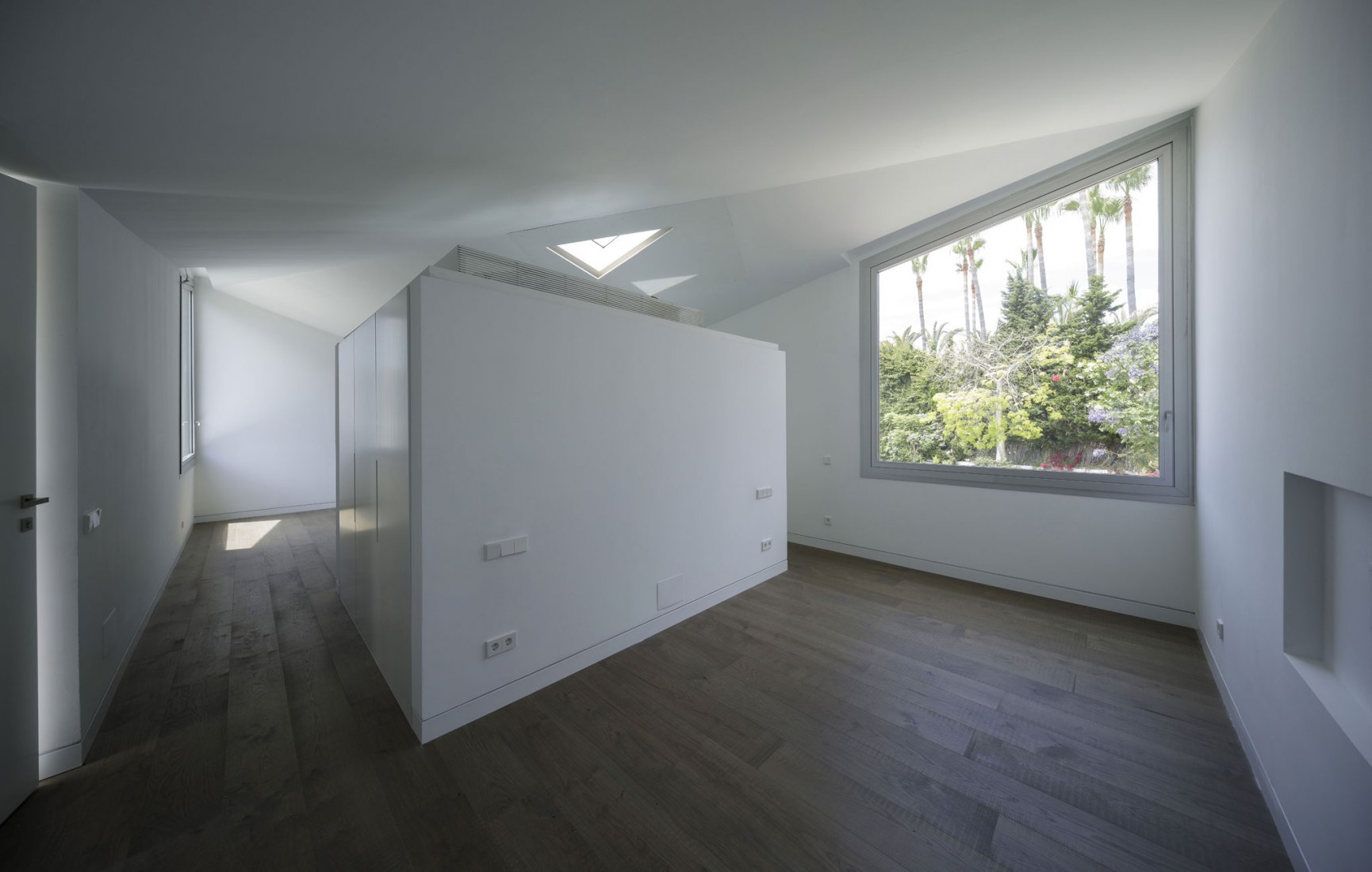 Vista interior. Pabellón de invitados de Villa Magnolia, nuevo proyecto por El Muelle. Fotografía por Fernando Alda
