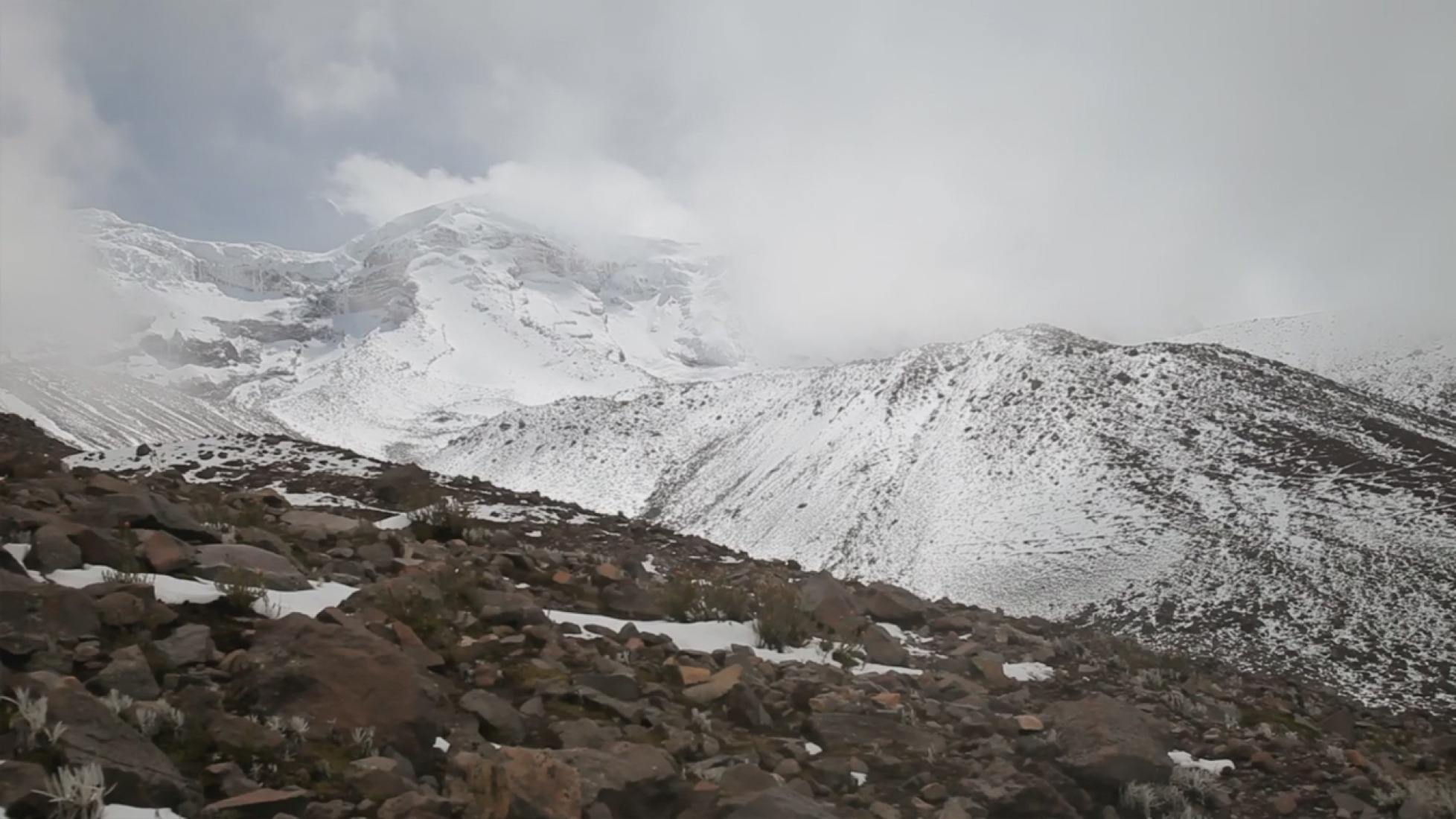 Video screenshot. El Último Hielero - The Last Ice Merchant.