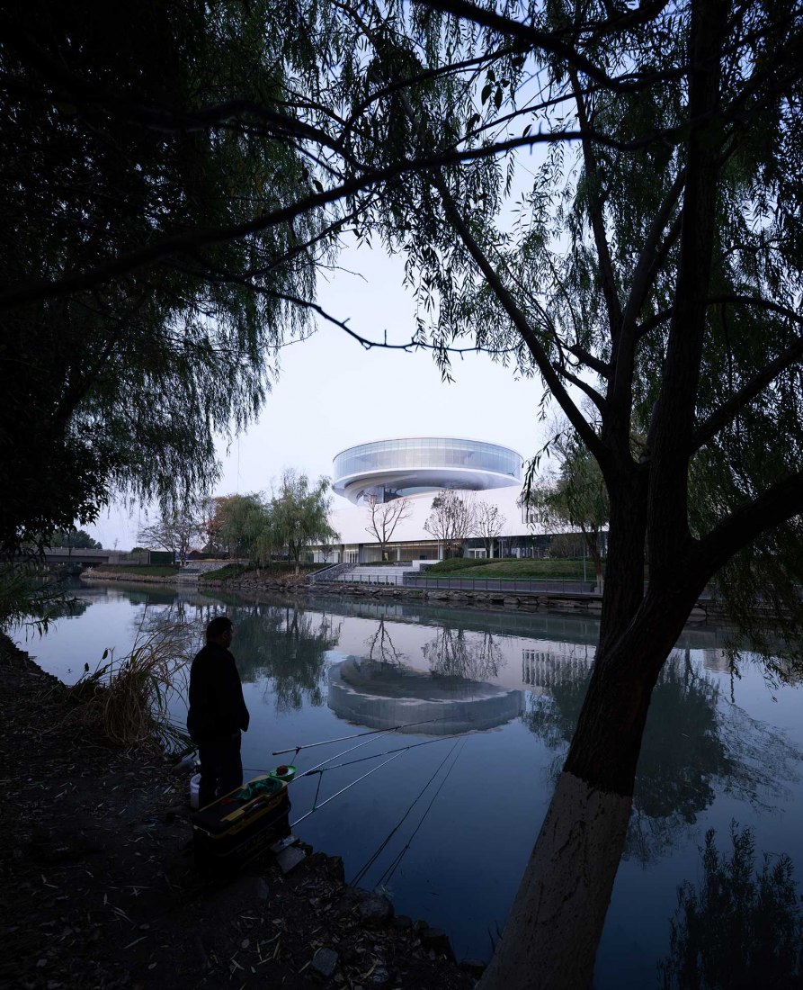 Gongshu Intelligence Valley’s Eye by E+LAB. Photograph by Schran Images and Su shengliang