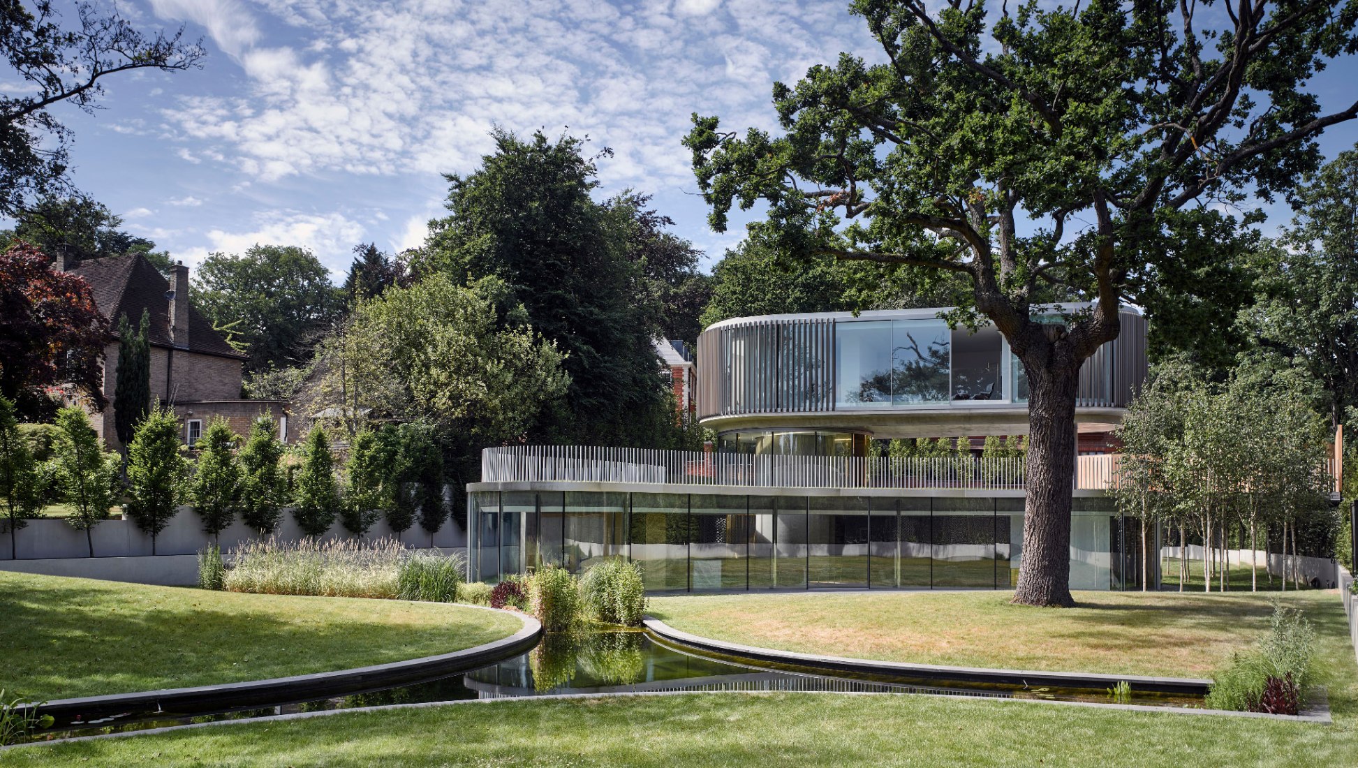 House in Coombe Park by Eldridge London. Photograph by Nick Guttridge