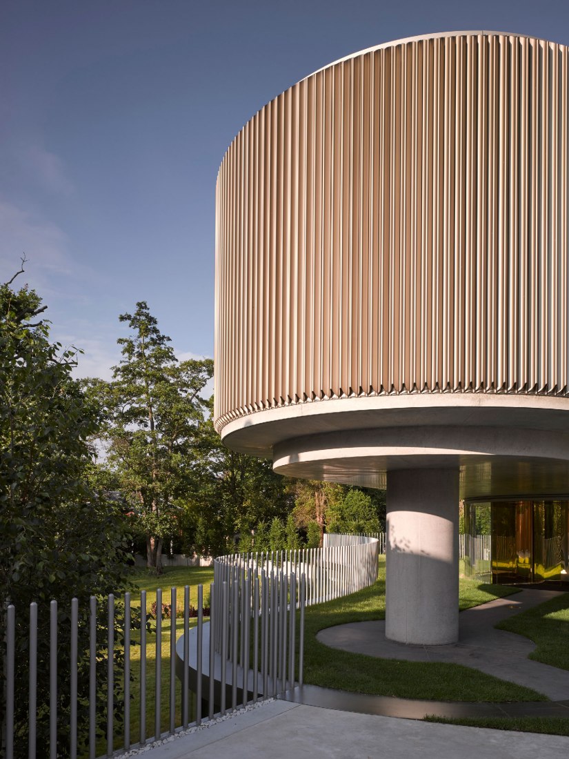 House in Coombe Park by Eldridge London. Photograph by Nick Guttridge