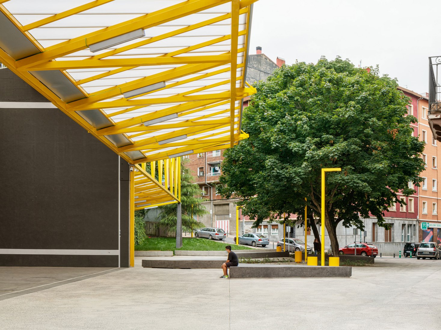 Plaza El Sol por ELE arkitektura + TARTE. Fotografía por Aitor Estevez.