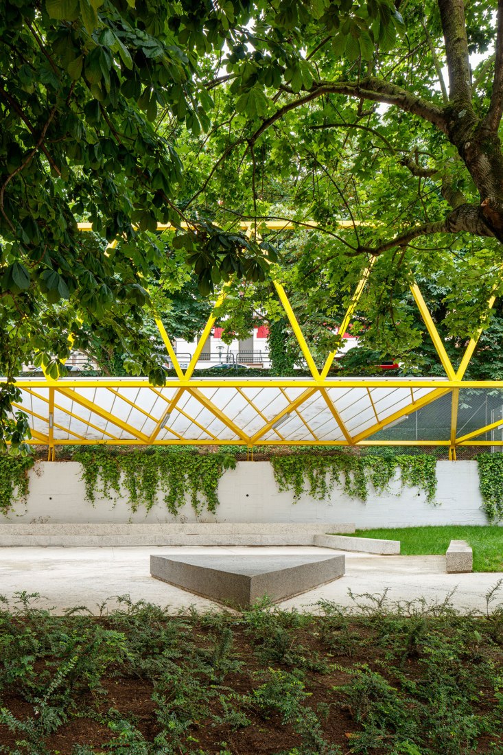 Plaza El Sol por ELE arkitektura + TARTE. Fotografía por Aitor Estevez.