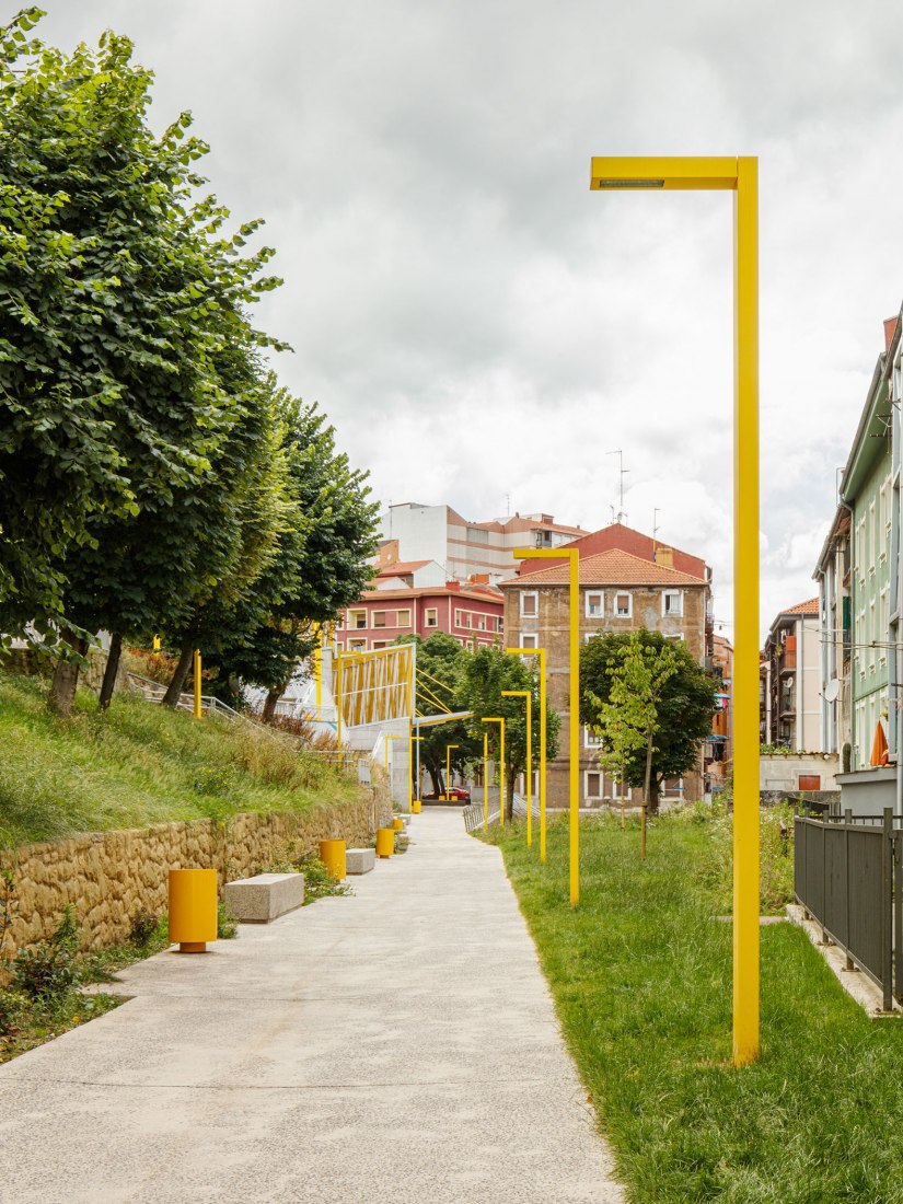 Plaza El Sol por ELE arkitektura + TARTE. Fotografía por Aitor Estevez.