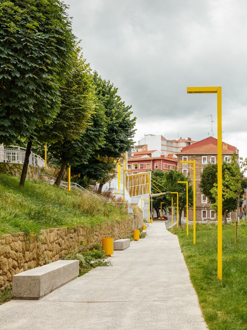 Plaza El Sol por ELE arkitektura + TARTE. Fotografía por Aitor Estevez.