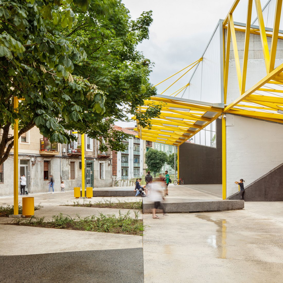Plaza El Sol por ELE arkitektura + TARTE. Fotografía por Aitor Estevez.