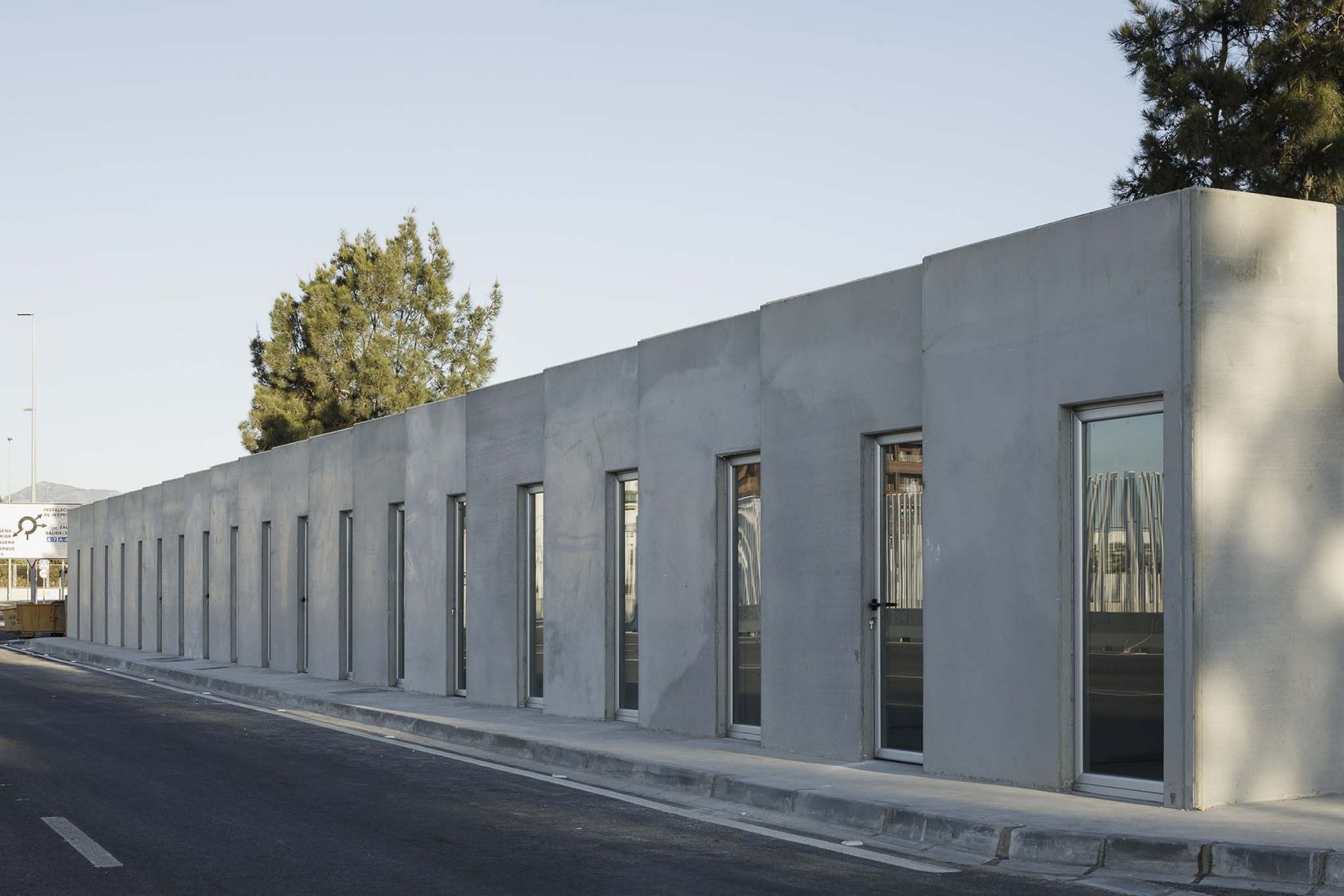 Port pavilion in Motril by Elisa Valero and DJarquitectura. Photograph by Fernando Alda