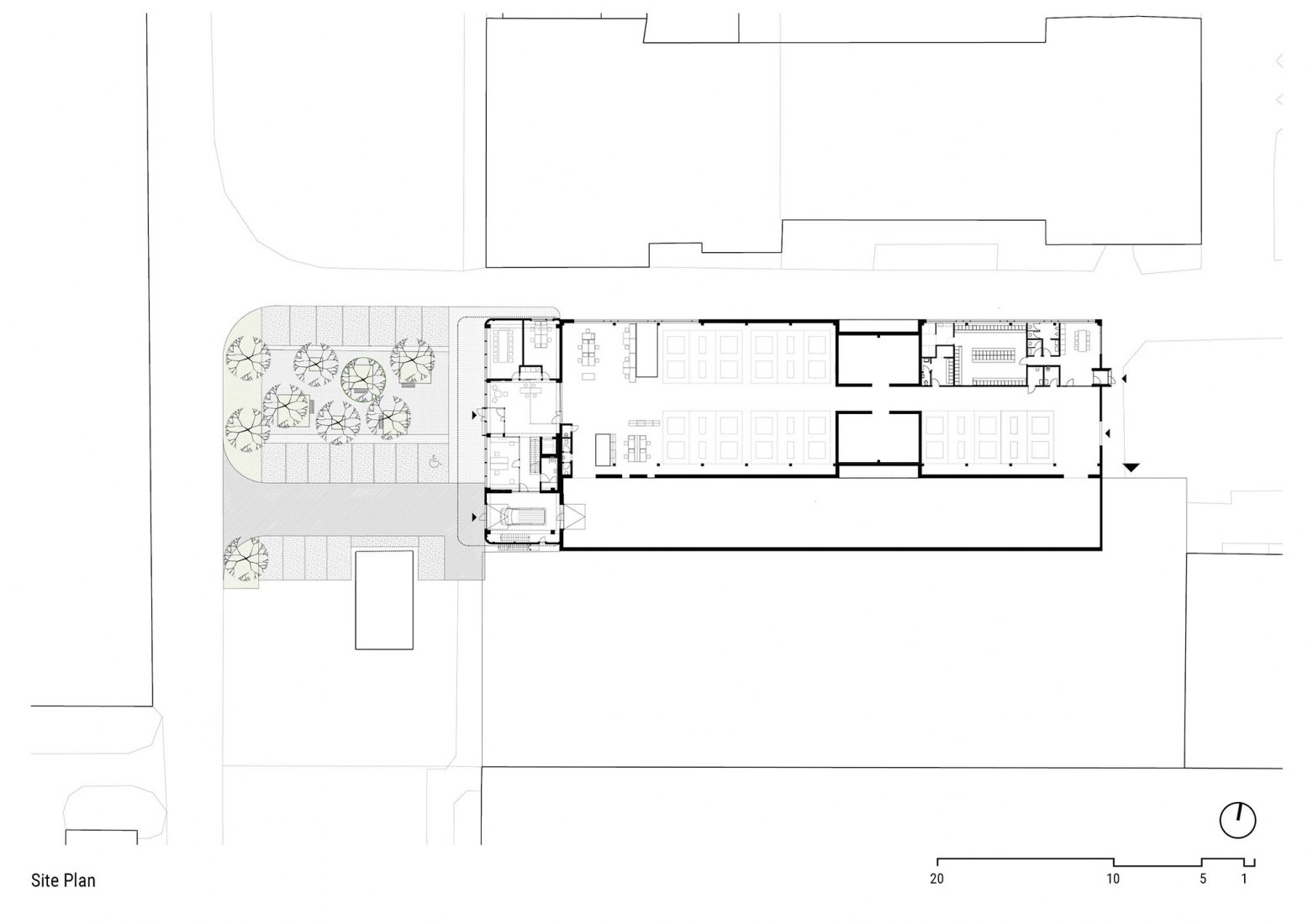 Planta baja. Edificio de manufacturación y administración de Pilana Karbid por Ellement architects