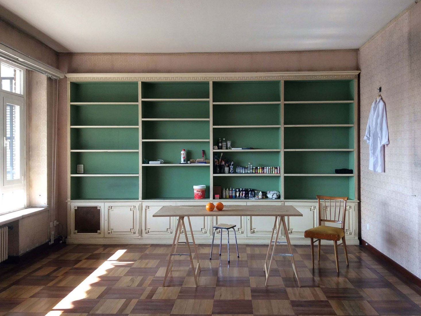 Interior view. REAL STATE, Expanding Cano Lasso. Photograph by Elvira Solana