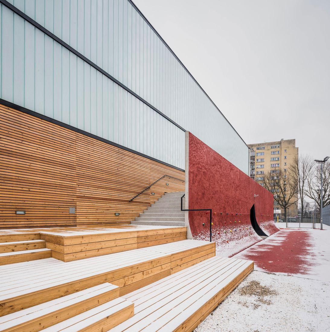 ZSOMS sport hall Cracow by eM4.Pracownia Architektury.Brataniec. Photograph by Juliusz Sokołowski.