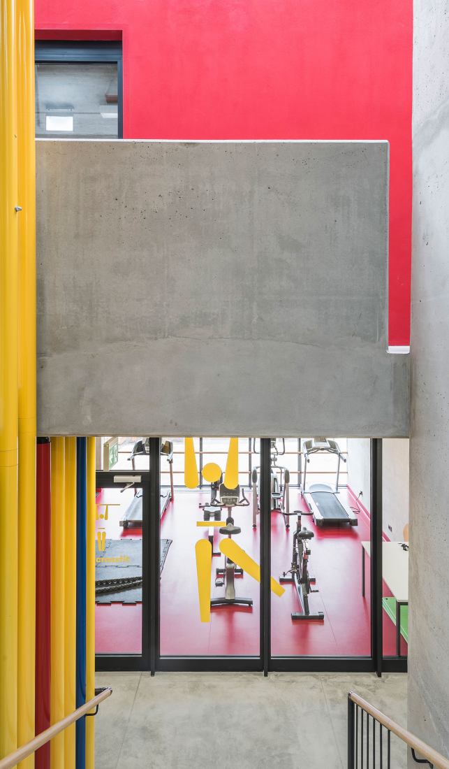 ZSOMS sport hall Cracow by eM4.Pracownia Architektury.Brataniec. Photograph by Juliusz Sokołowski.