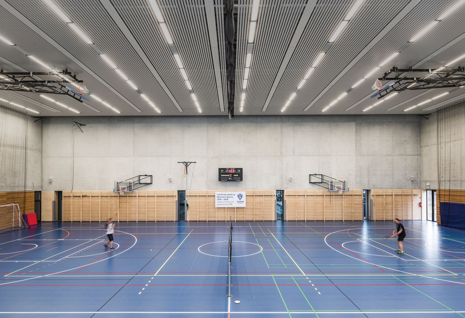 ZSOMS sport hall Cracow by eM4.Pracownia Architektury.Brataniec. Photograph by Juliusz Sokołowski.
