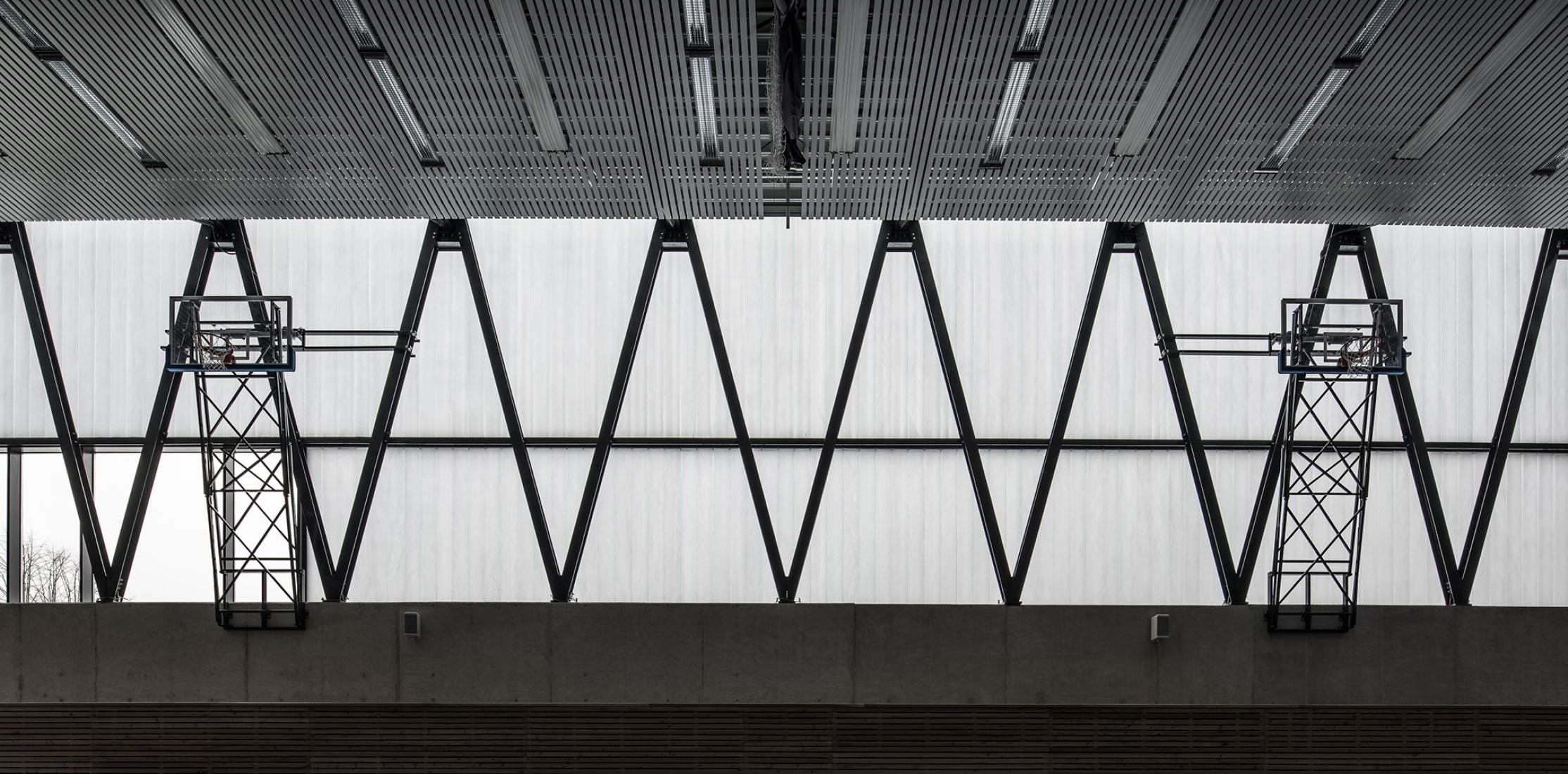 ZSOMS sport hall Cracow by eM4.Pracownia Architektury.Brataniec. Photograph by Juliusz Sokołowski.