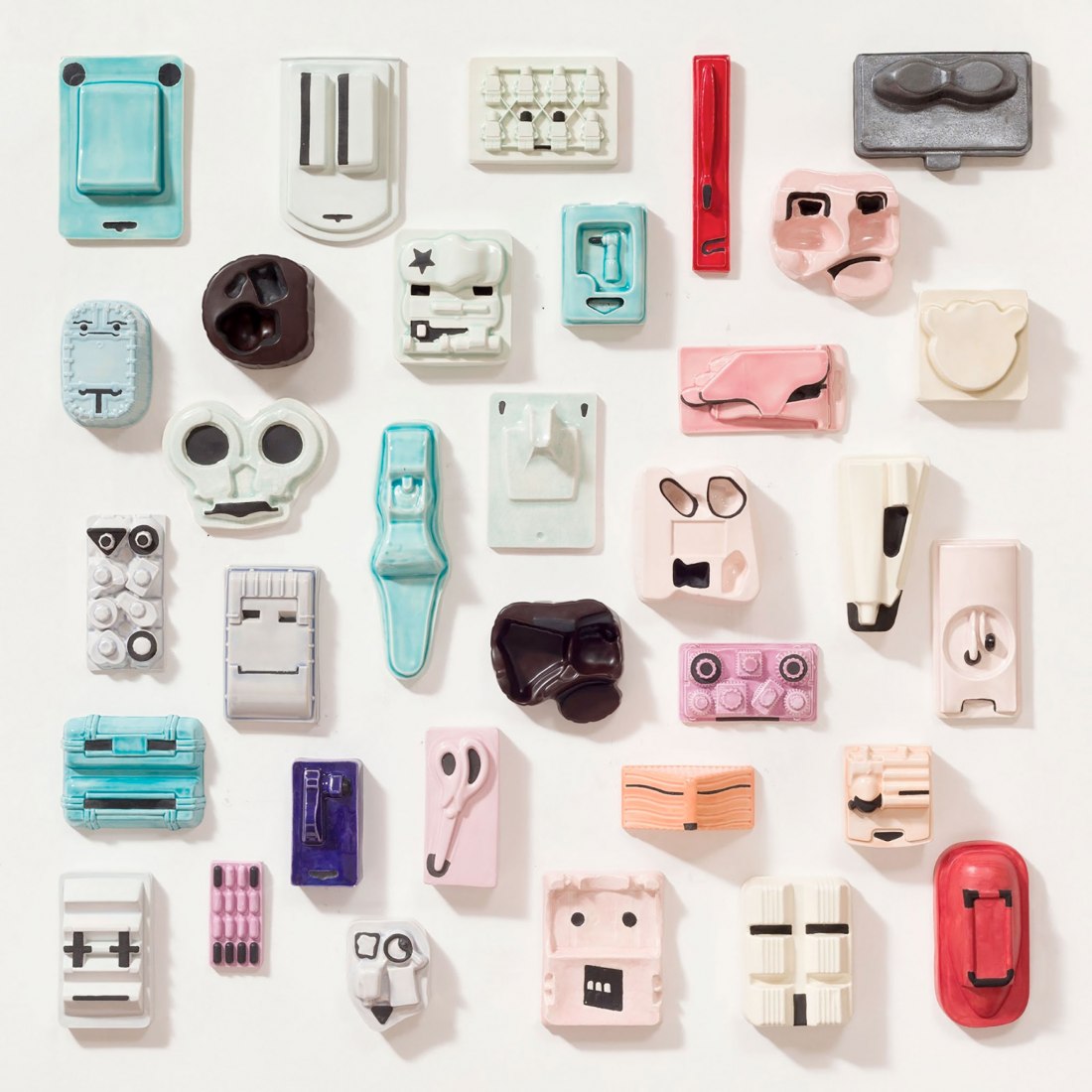 EMOTICONS x m² by PATRICIA CAMET. Image courtesy of Galería Ponce + Robles