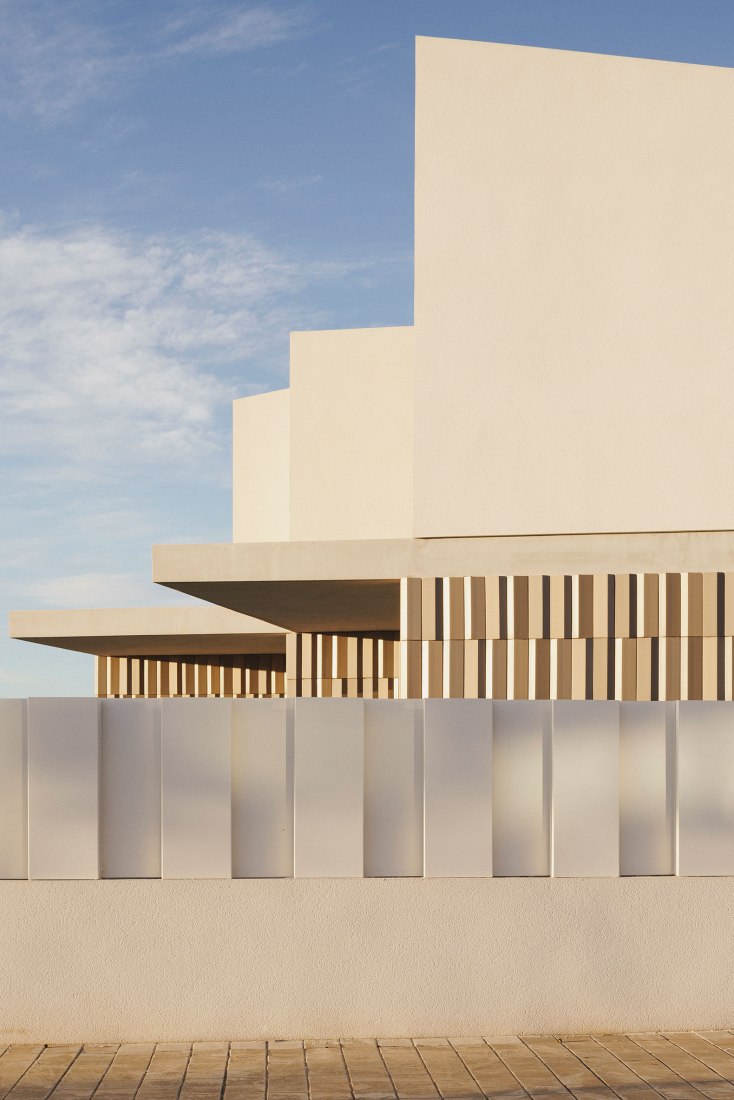 Casa de les Porxades by ENDALT Arquitectes. Photography by David Zarzoso.