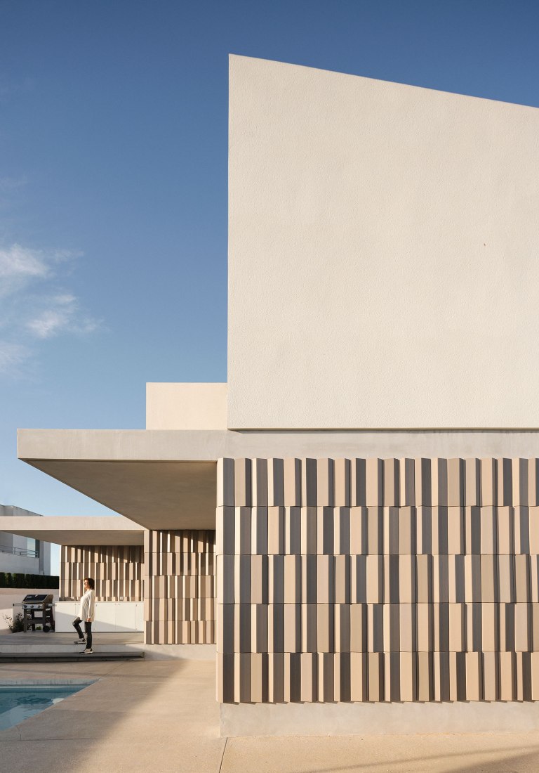 Casa de les Porxades by ENDALT Arquitectes. Photography by David Zarzoso.