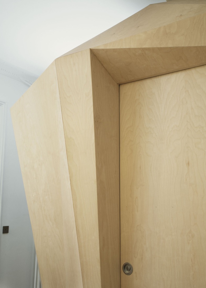 Piece. Enter the diamond by Atelier 37.2. Photography © 37.2 architecture. 