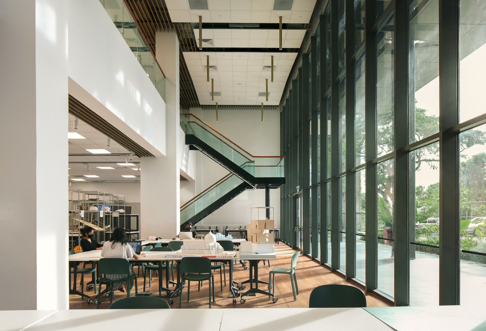 Escuela de Arquitectura por Erik L’Heureux . Fotografía por Finbarr Fallon.