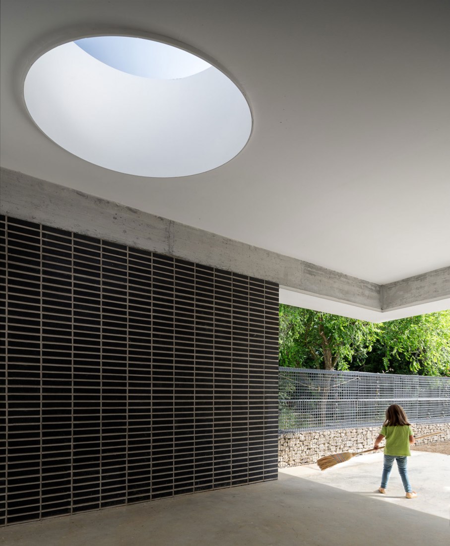 Interior view. Soler de Vilardell by FORGAS Arquitectes. Photograph by Simón García