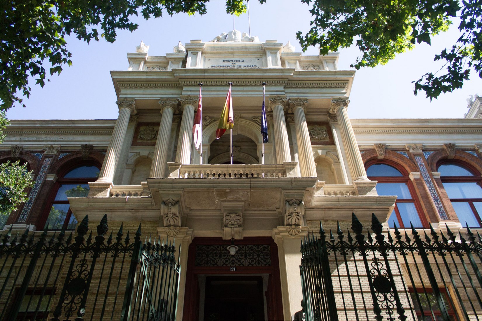 Escuela Técnica Superior de Ingenieros de Minas y Energía ...