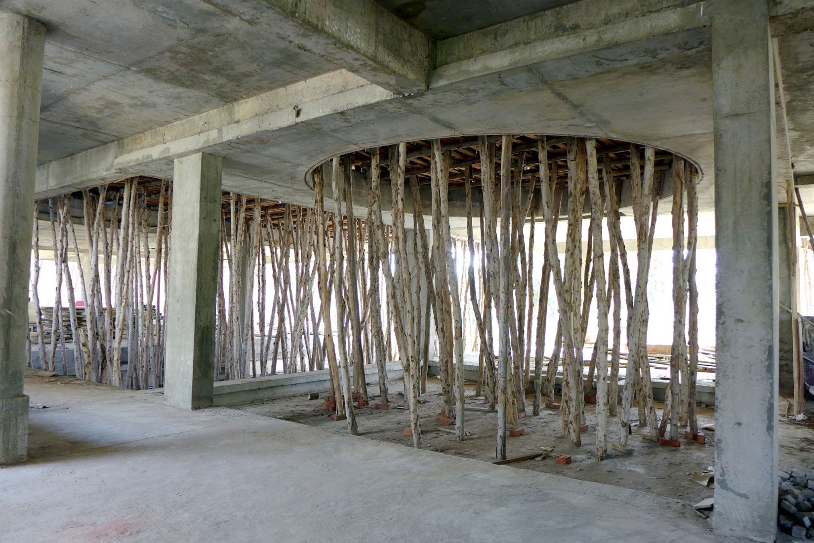 Obra. Escuela primaria Taksila Roots por SGA-Studio.