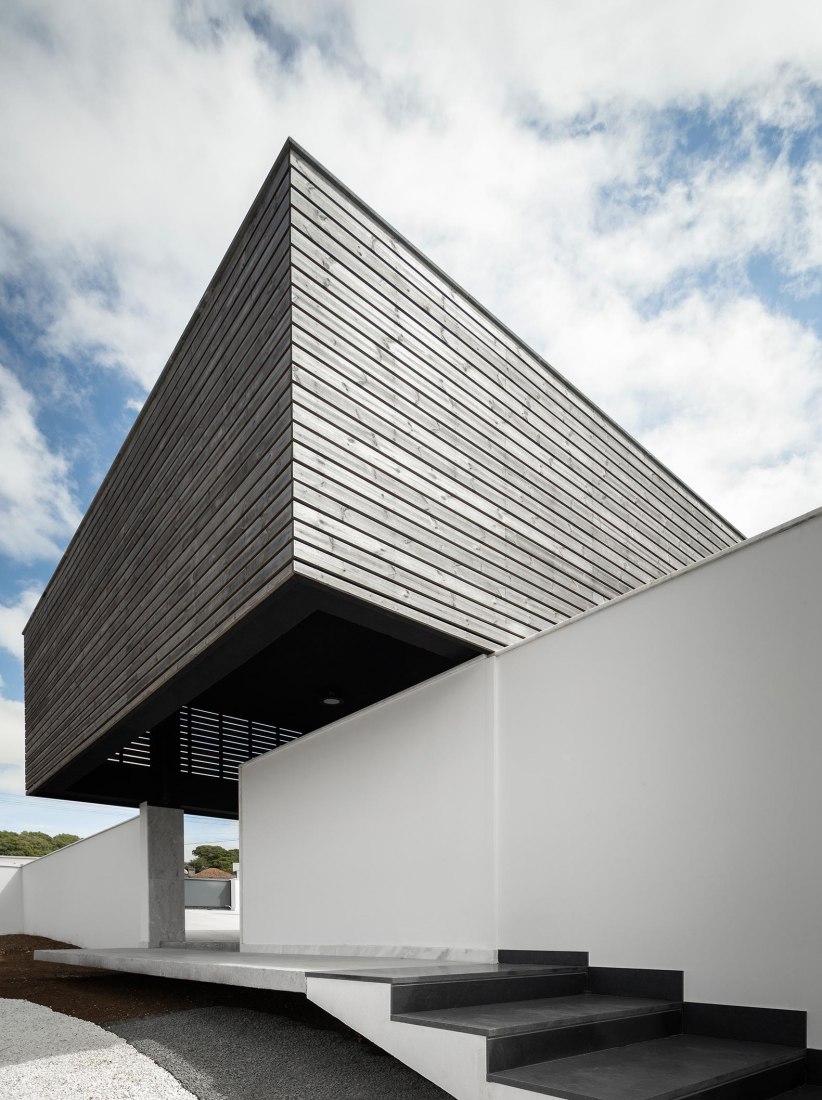 Casa TD por ESQUISSOS Arquitectura e Consultoria. Fotografía por Ivo Tavares Studio