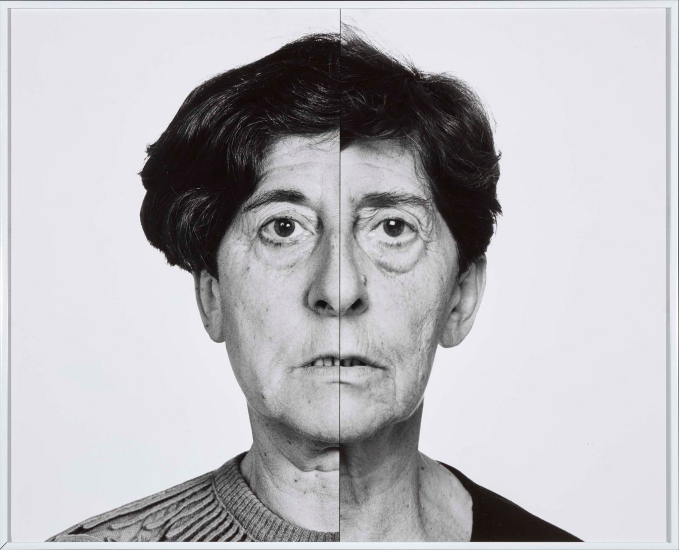 Autorretrato en el tiempo (Self-Portrait in Time) by Esther Ferrer (1994-1989). Gelatin silver print on fiber-based paper, 40 x 50 cm. Edition/serial number: 1/3. Donation to Reina Sofía, 2018. Image of cortesy of MNCARS.